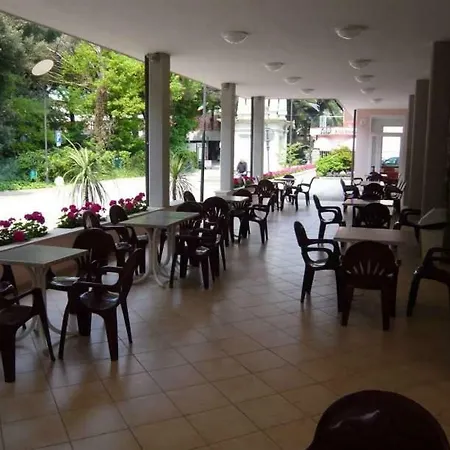 Calipso Llido Degli Estensi